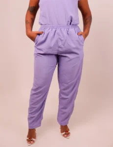 Calça cor lilás