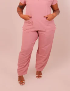 Calça cor rosa seco